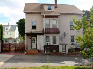 12 Temple Pl, Lynn, MA 01905