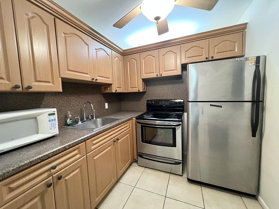 1st image of 4023 Berkshire B #4023