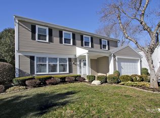 218 Abilene Ln, Vernon Hills, IL