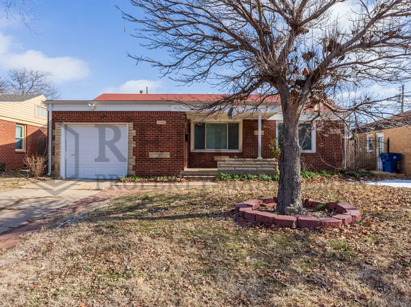 1750 S Fabrique Dr, Wichita, KS 67218