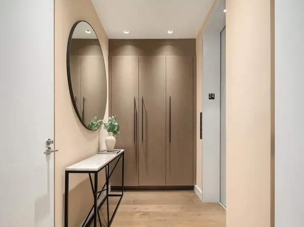 50 Bridge Park Drive image 13 of 20