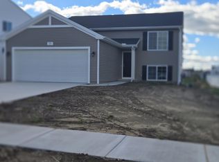 571 Snow Pine Ct NE, Cedar Springs, MI