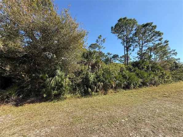 9065 Willmington Blvd #15, Englewood, FL 34224