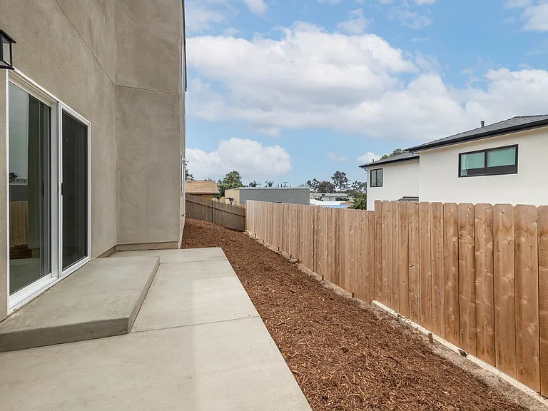 1152 Cotton St — Photo 11