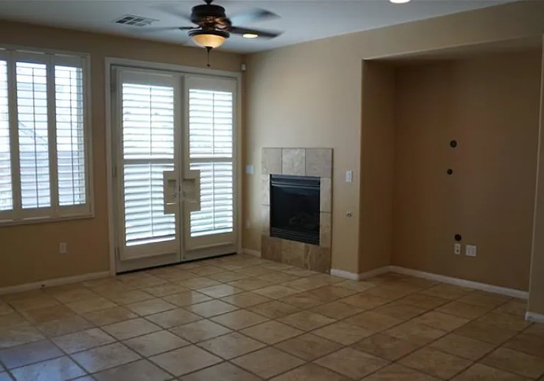 2407 Granada Bluff Ct — Photo 26
