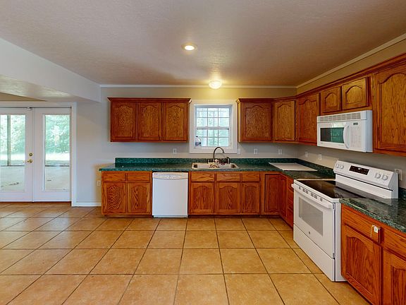 14th image of 1532 Jackson Hill Rd