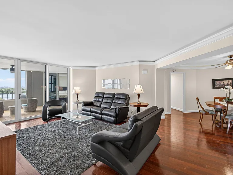 5200 N Ocean Dr #1004 — Photo 7