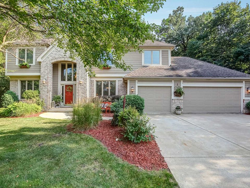 1st image of 8281 Benwood Cir