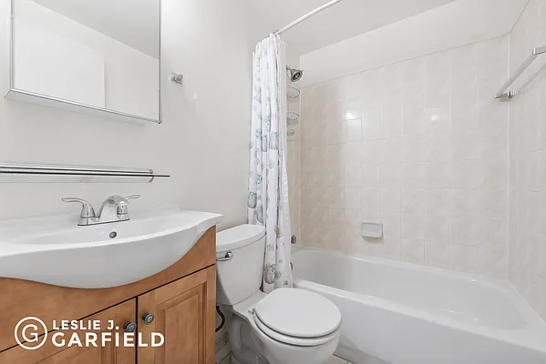 Rented by Leslie J. Garfield | media 29