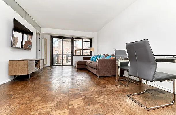 Sold by PocketBroker Inc | media 7