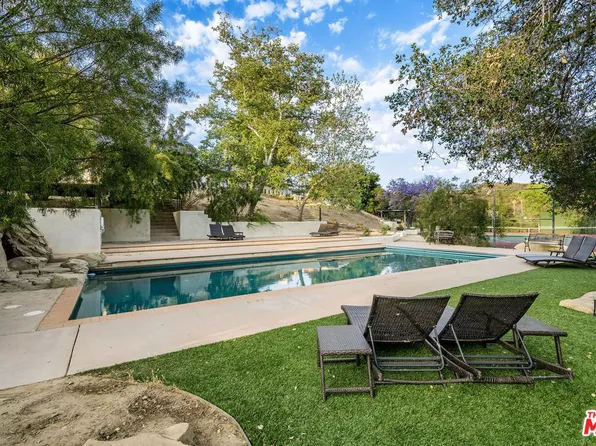 3200 Santa Maria Rd, Topanga, CA 90290