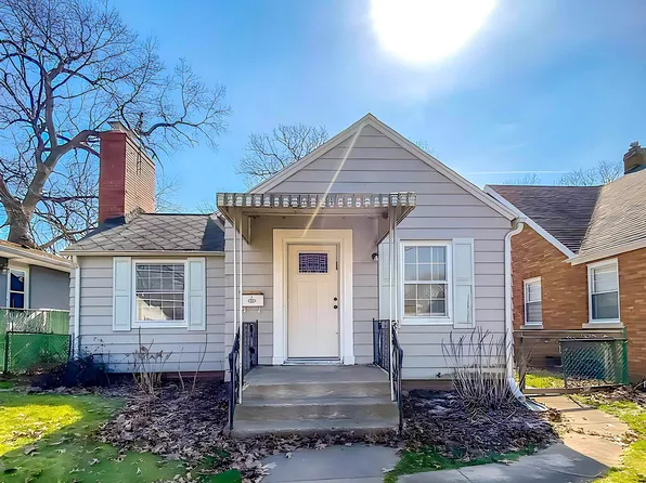 2910 Bonds Ave, South Bend, IN 46628