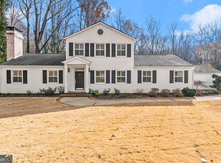 669 Dixon Dr, Gainesville, GA 30501