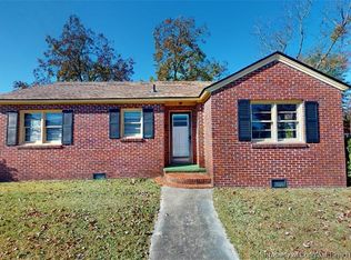 116 S Johnson St, Saint Pauls, NC 28384
