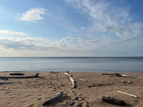 Tenmile Point Rd, Ontonagon, MI 49953