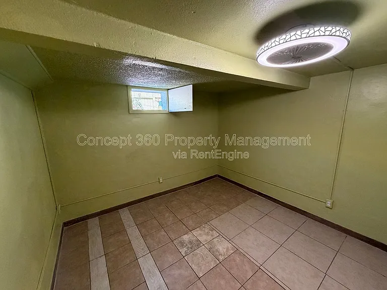 1124 Nadeau St — Photo 31