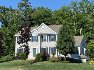 10 Village Rd, Lakeville, MA 02347