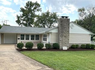 117 Woodridge Rd, Saint Louis, MO 63122