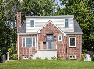 31 Edison Dr, Summit, NJ 07901