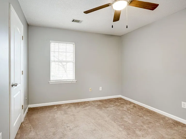 2508 Sand Ridge Ct — Photo 31