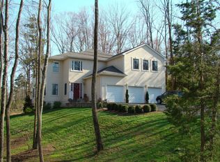 1100 Tullo Rd, Martinsville, NJ 08836