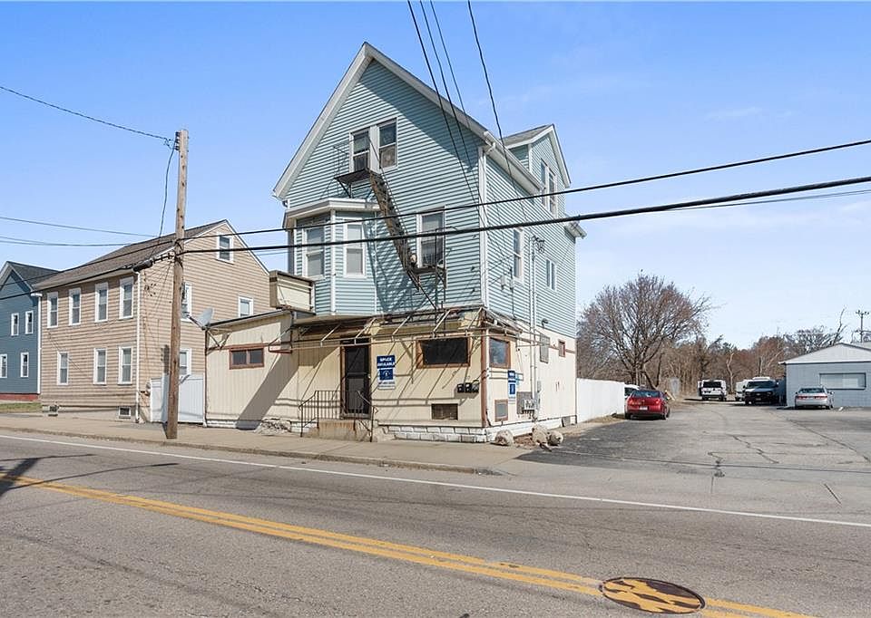 27 Greenville Ave, Johnston, RI 02919 MLS 1334069 Zillow