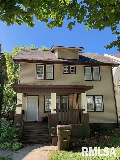 2407 N Peoria Ave photo 1