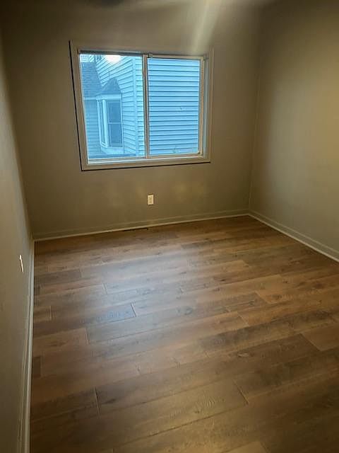 2nd image of 721 Franklin St