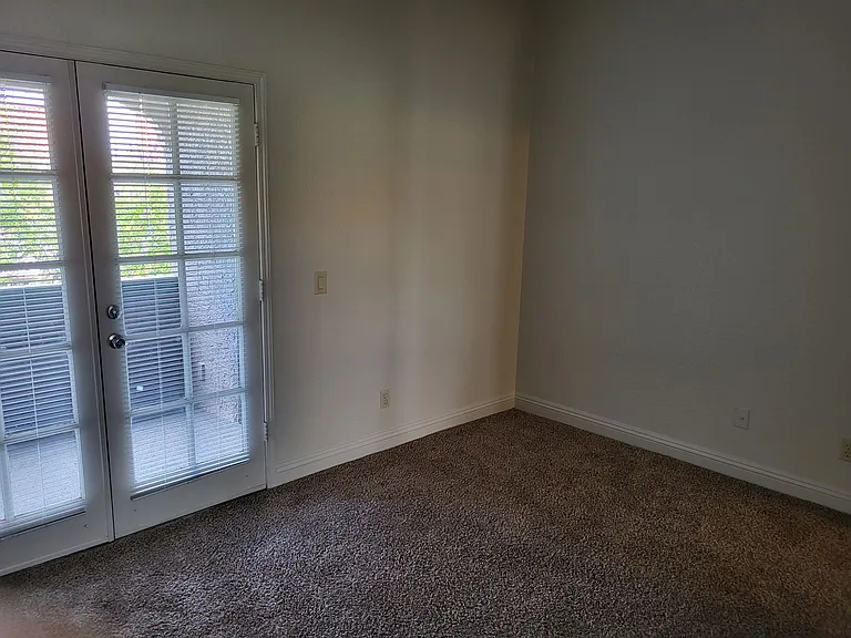 1412 Bass Dr #D — Photo 26
