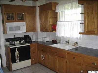 2nd image of 103 Meredith Ln