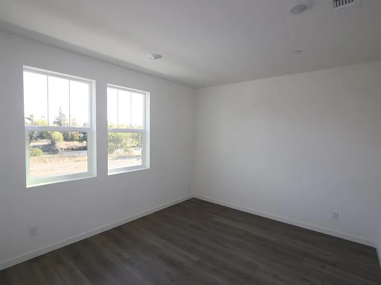 2981 Hazel Gaze St #U — Photo 4