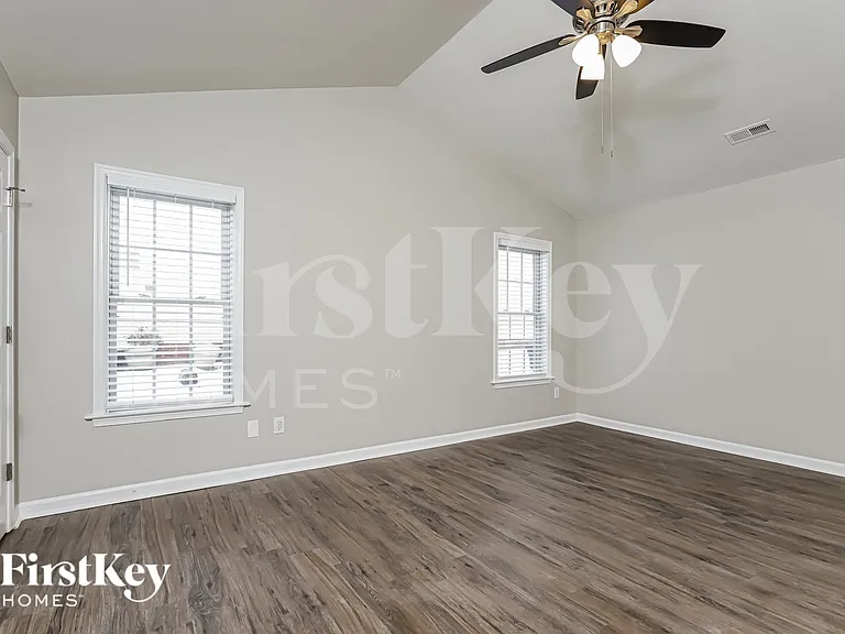 5902 Black Willow Dr — Photo 8