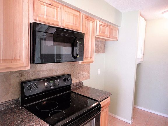 4th image of 508 Arborview Dr