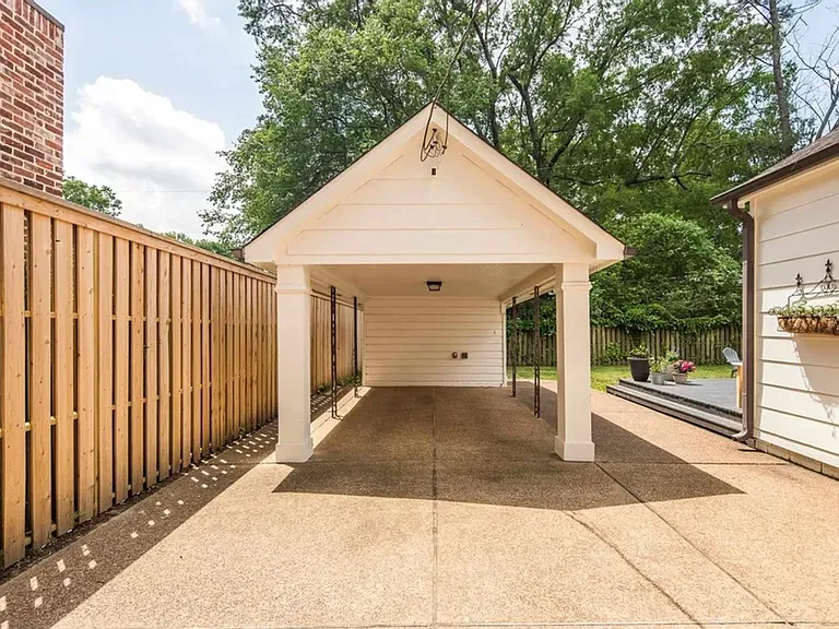 3731 Oakley Ave — Photo 23