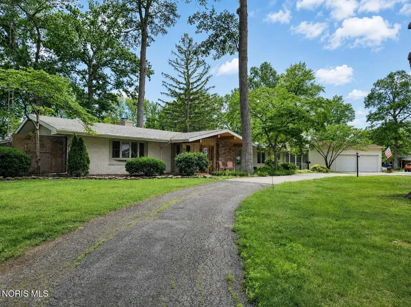 102 Oak St, Swanton, OH 43558