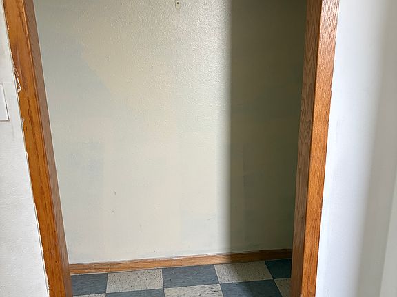 5th image of 209 Knapp St #2E