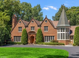 45 Indian Hill Rd, Winnetka, IL 60093