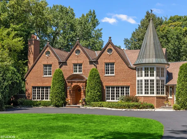 45 Indian Hill Rd, Winnetka, IL 60093
