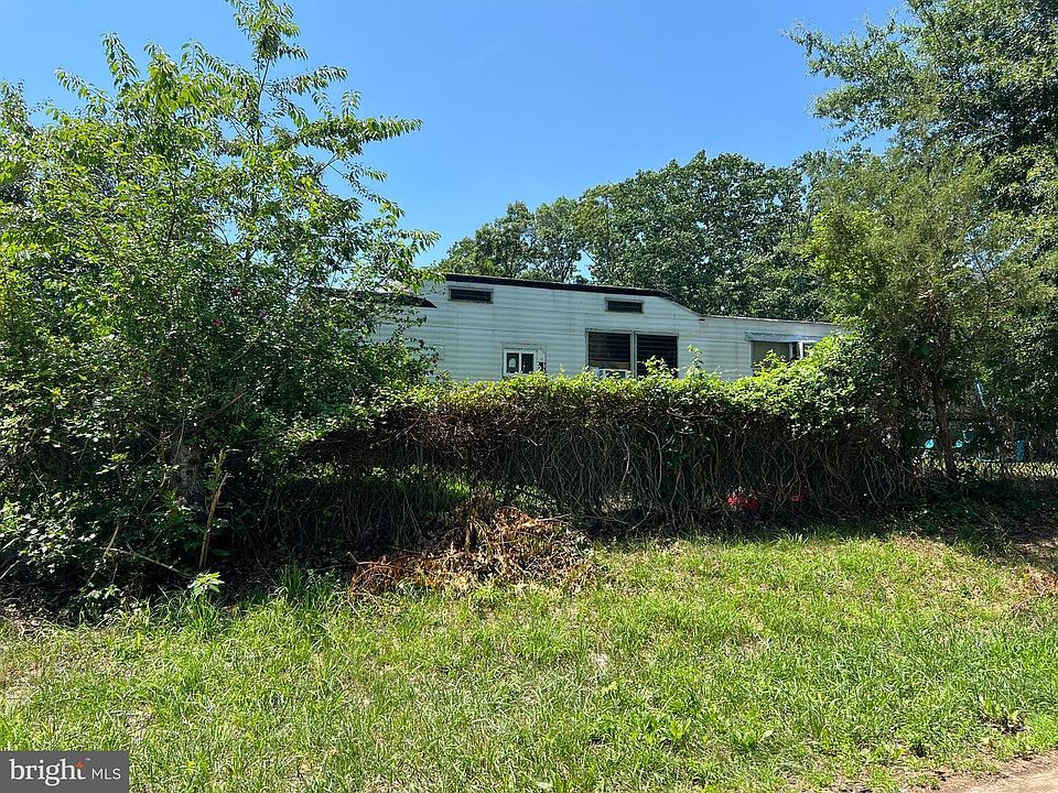 2nd image of 1404 Spring Garden Rd