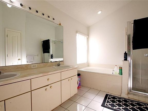 5th image of 8902 Southbay Dr