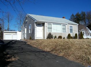 1111 Portion Rd, Farmingville, NY 11738