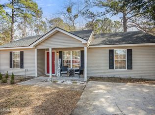 26 Pelican Cir, Beaufort, SC 29906