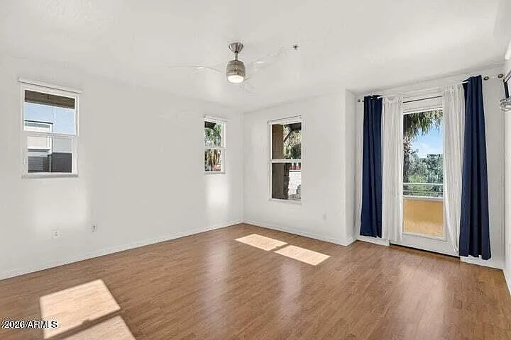 706 E Washington St #124 — Photo 20