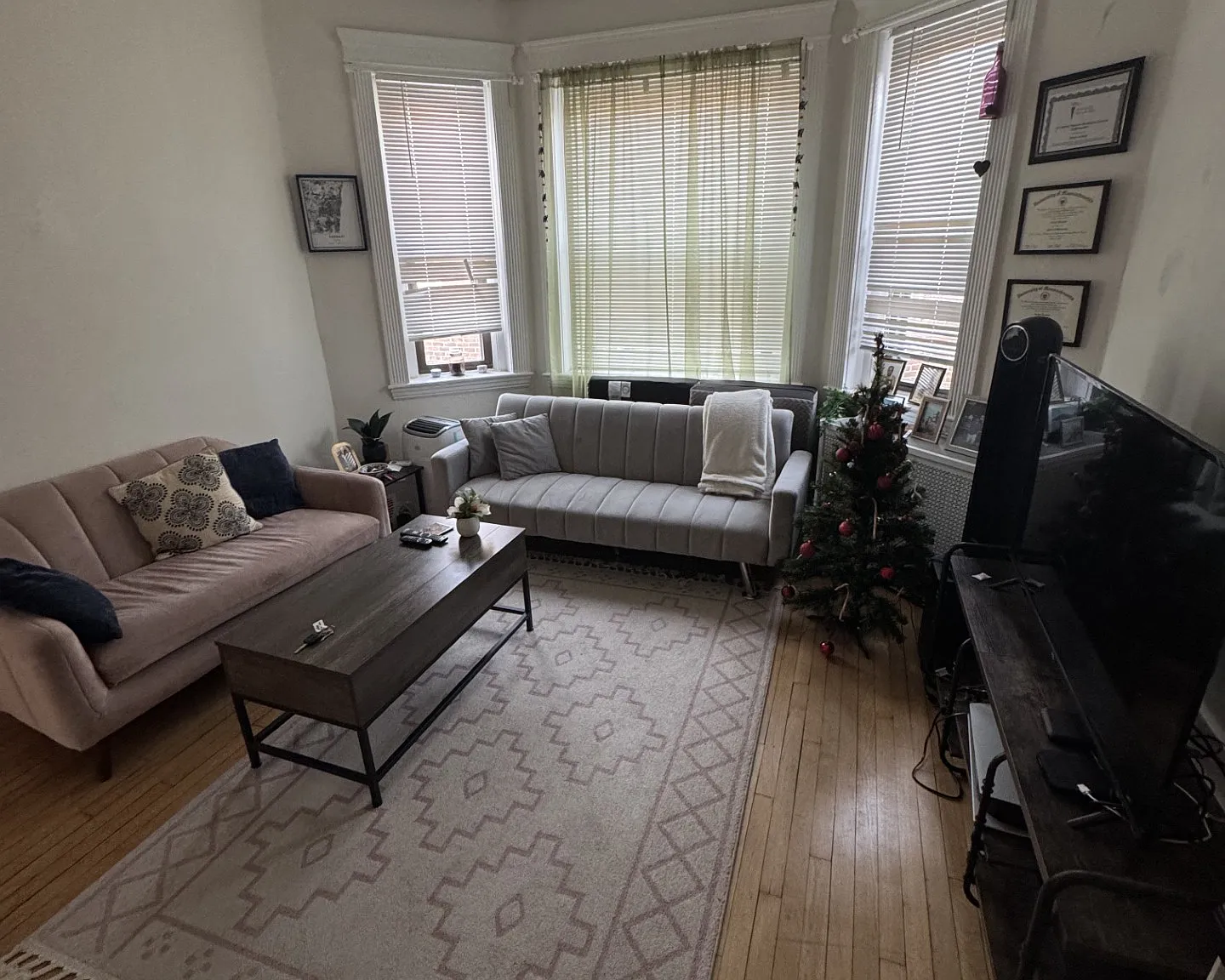 219 Harvard Avenue — Photo 2