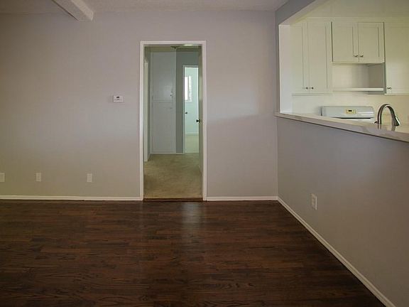 2nd image of 11621 Chenault St APT 4