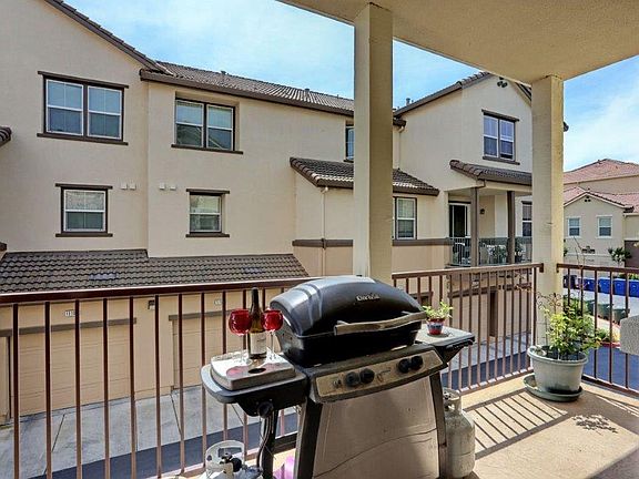 4th image of 50 Regency Park Cir Unit 10103