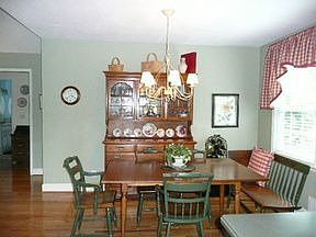 2nd image of 256 Holly Cir