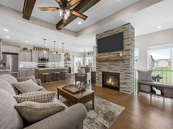 4th image of 1558 Settlers Dr