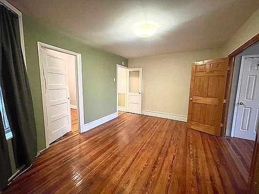 3rd image of 21-22 Newtown Ave #2F