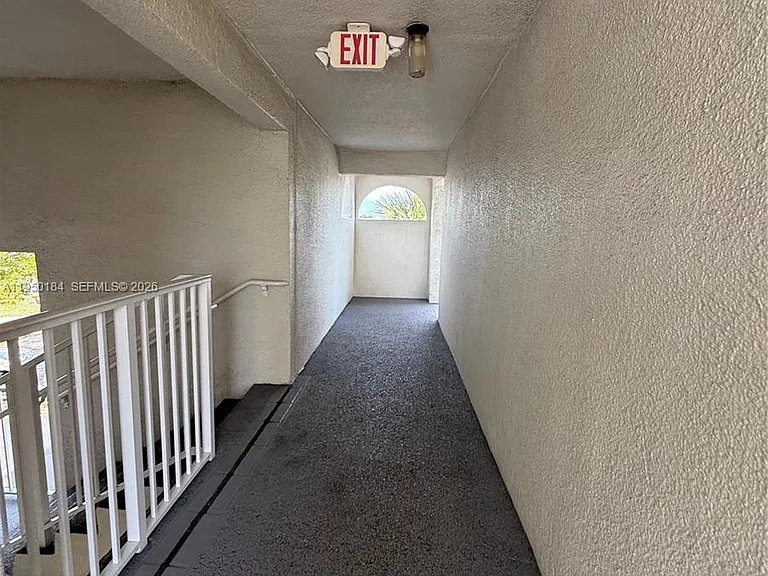 8135 Sunrise Lakes Blvd #302 — Photo 47